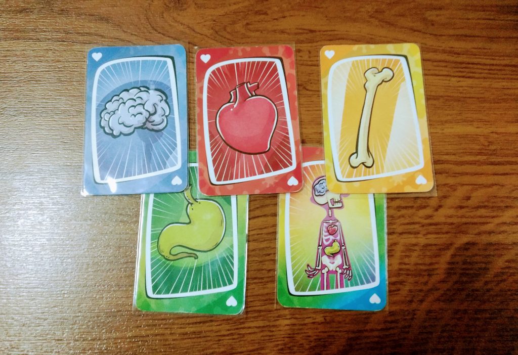 Cartas de órganos del juego de cartas de Tranjis Games